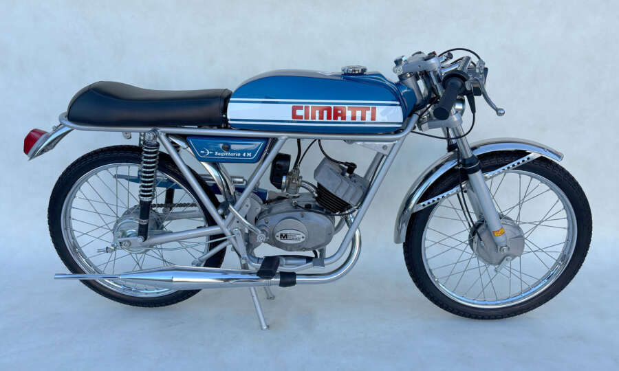 Cimatti Sagittario 4m 1971 blauw wit 1